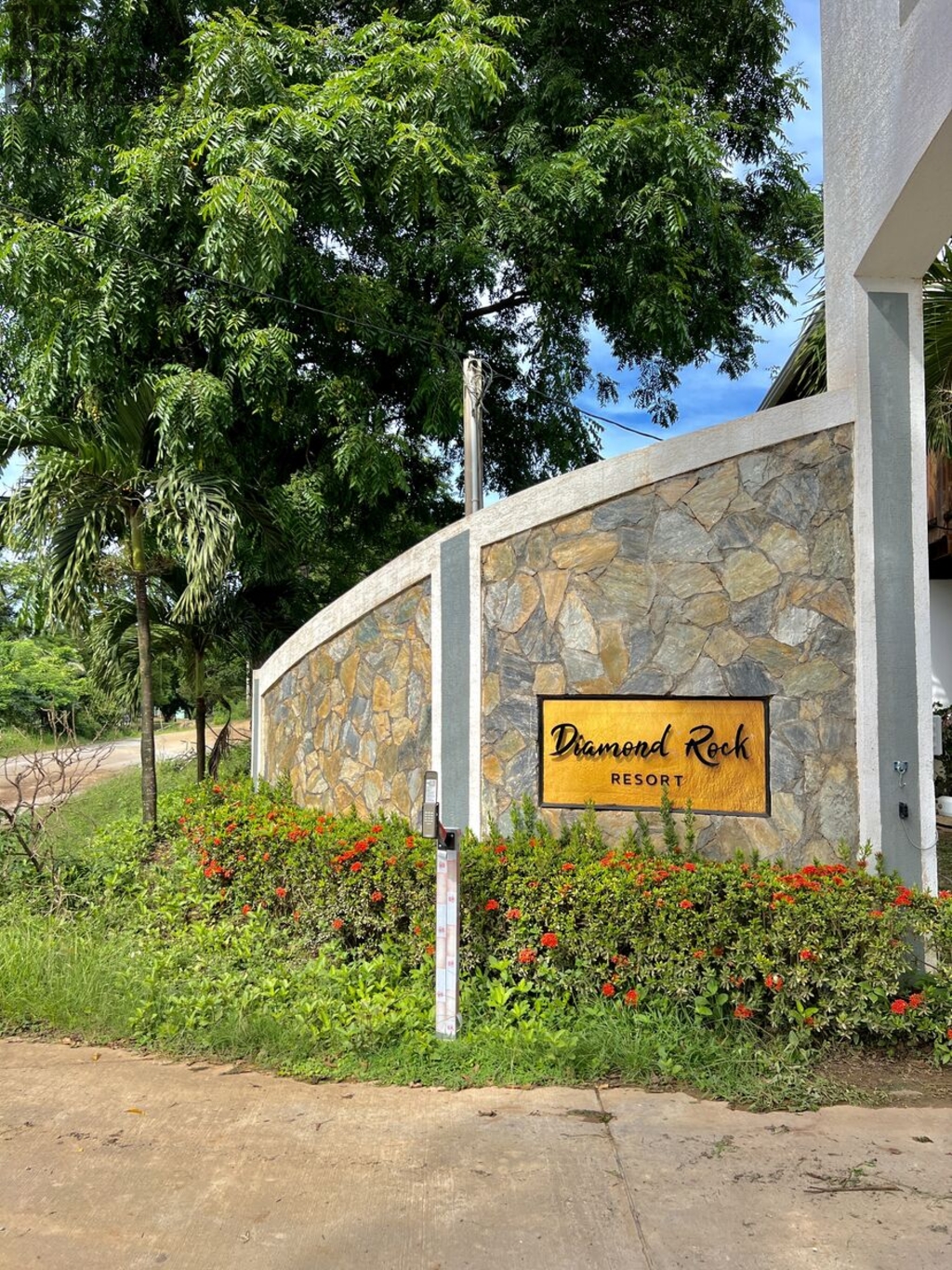 Diamond Rock Resort