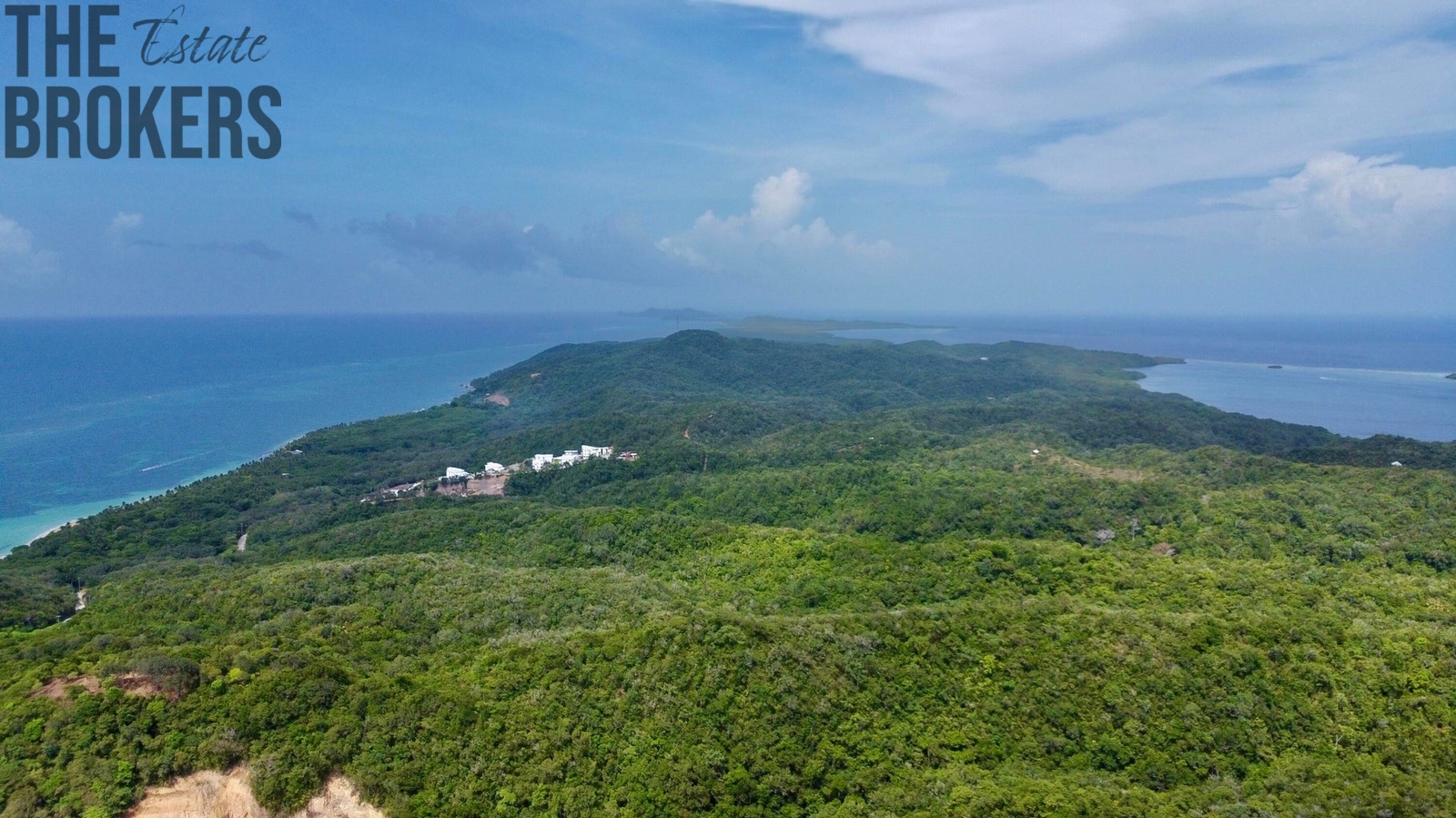 2BD&2BT Wooden Bungalow Diamond Hill Resort, Roatan
