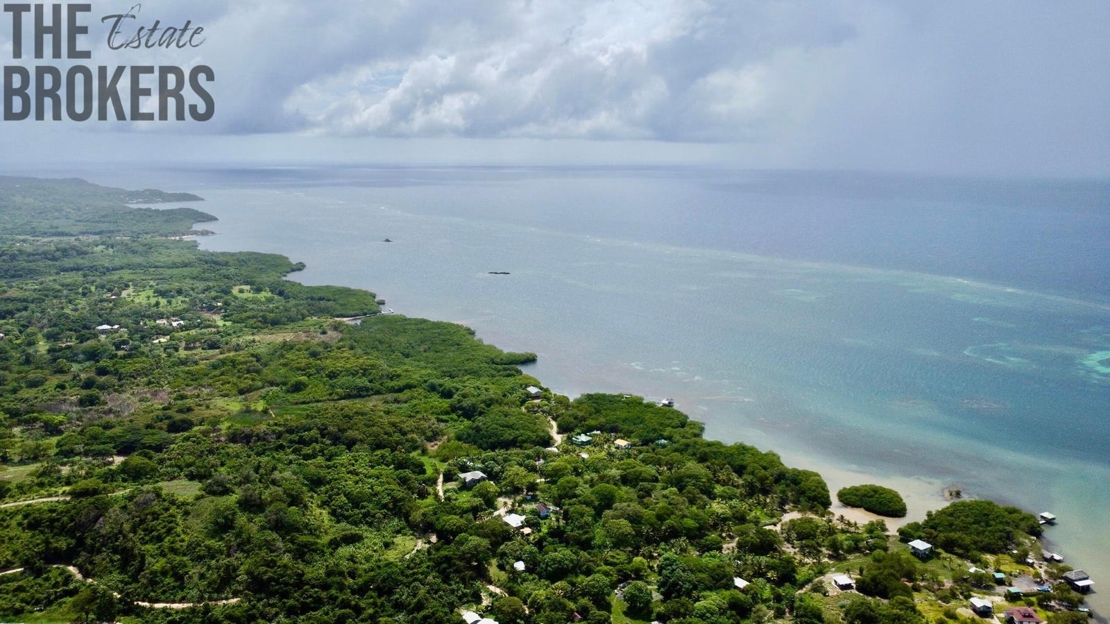 2BD&2BT Wooden Bungalow Diamond Hill Resort, Roatan
