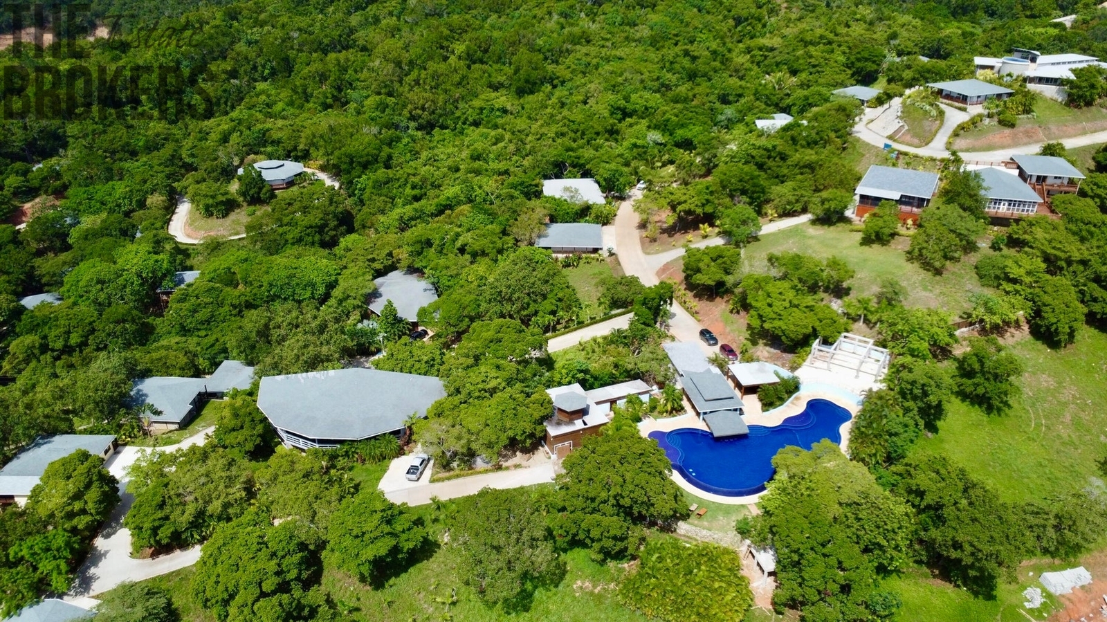 2BD&2BT Wooden Bungalow Diamond Hill Resort, Roatan