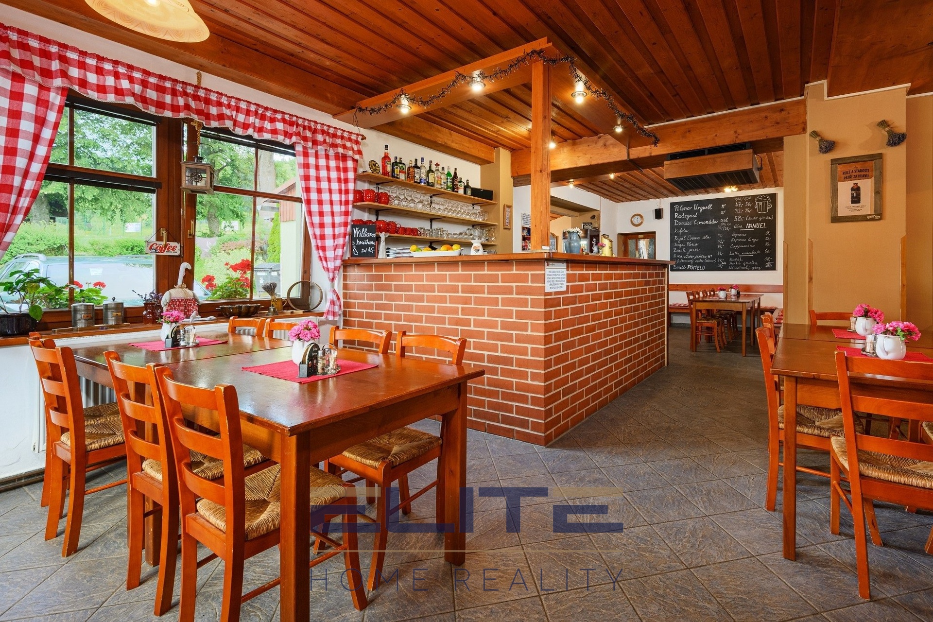 Restaurace