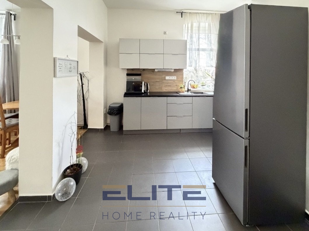 prodej-bytu-3-kk-73-m2-s-terasou-12-m2-a-zahradou-