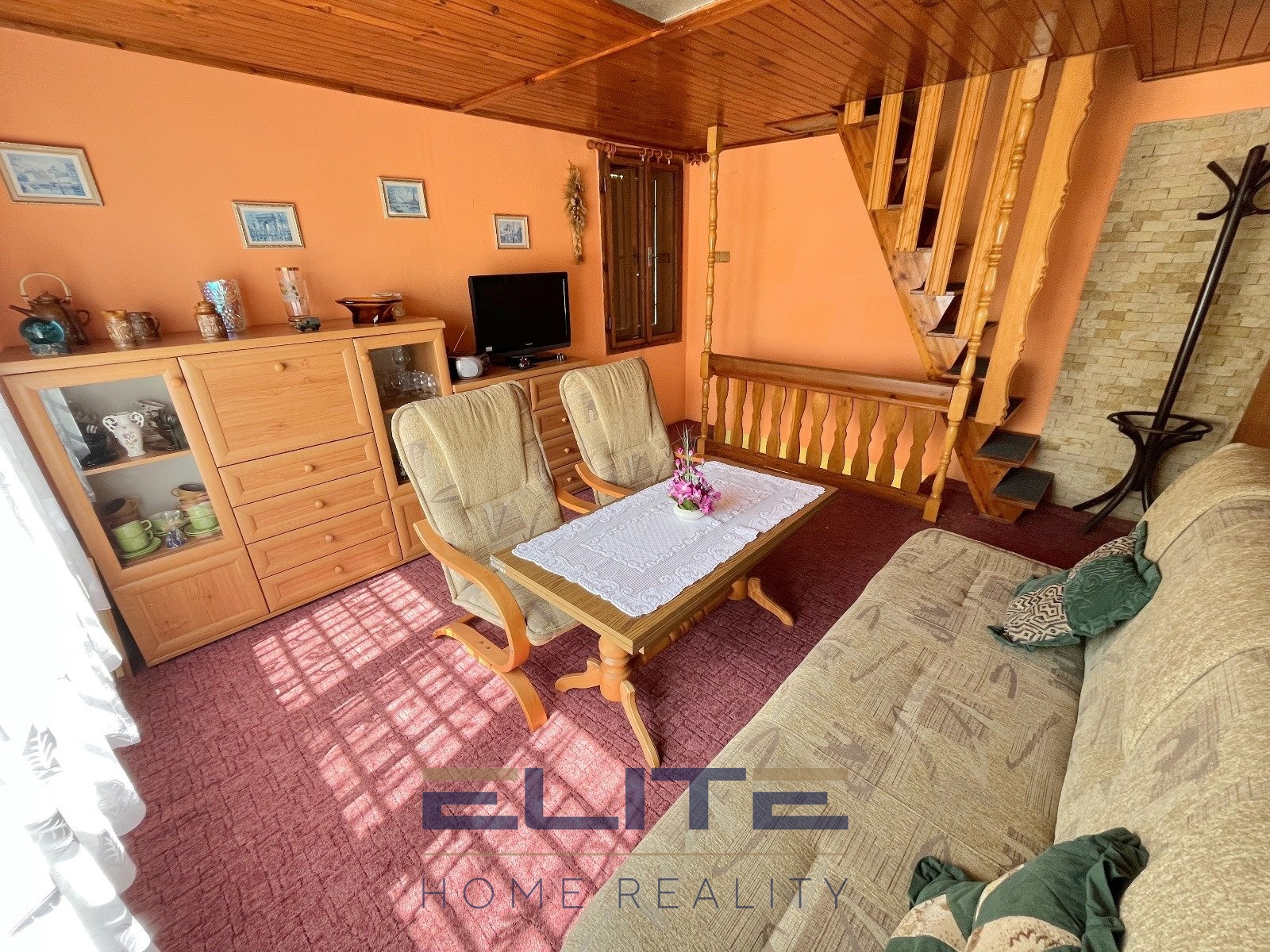 N00027_obývací část