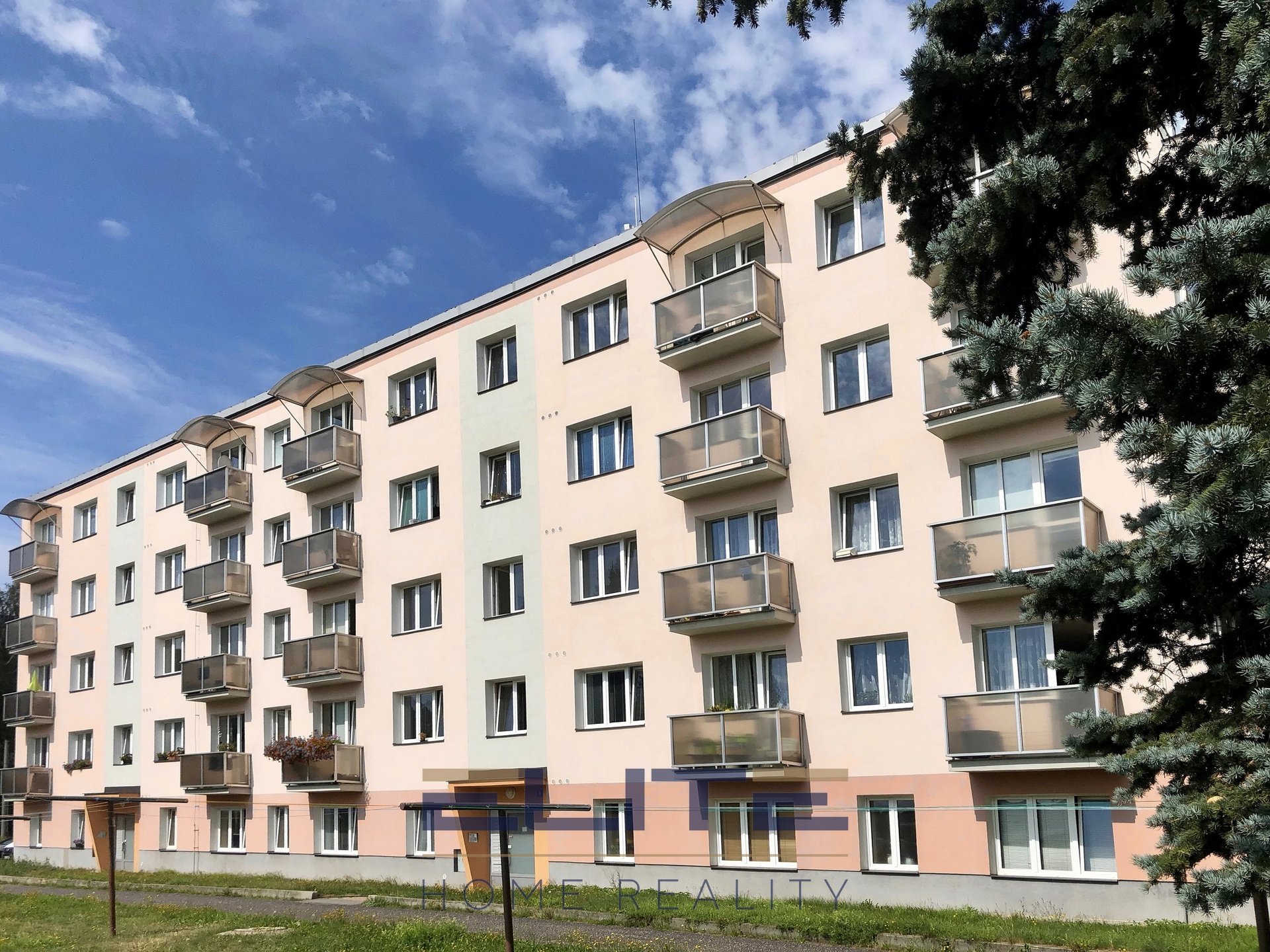 00184_Pohled na dům