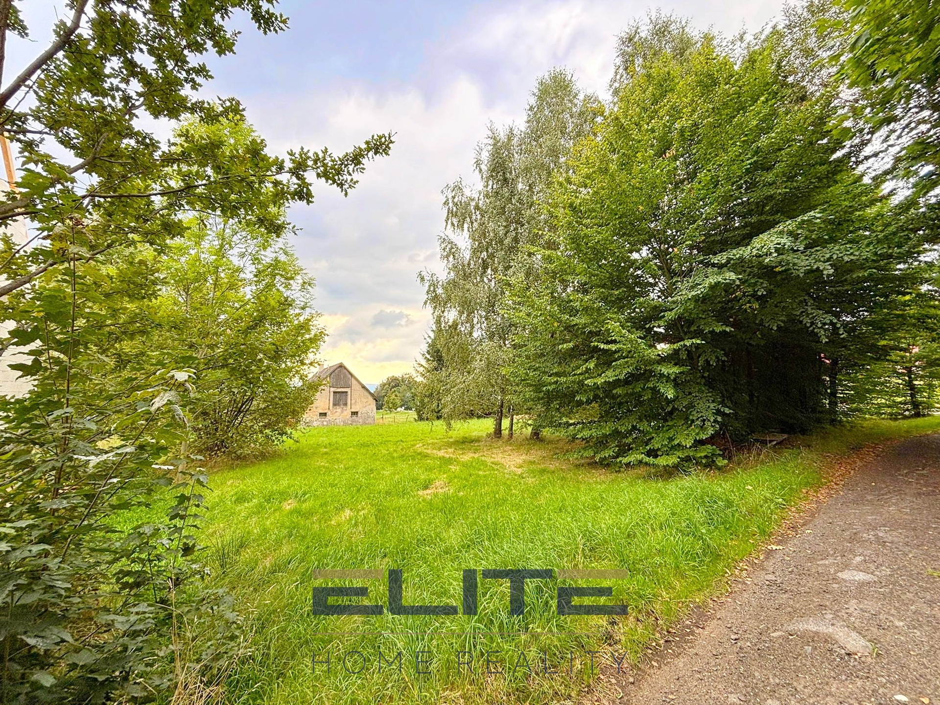 WhatsApp Image 2025-09-09 at 15.13.53 (1)