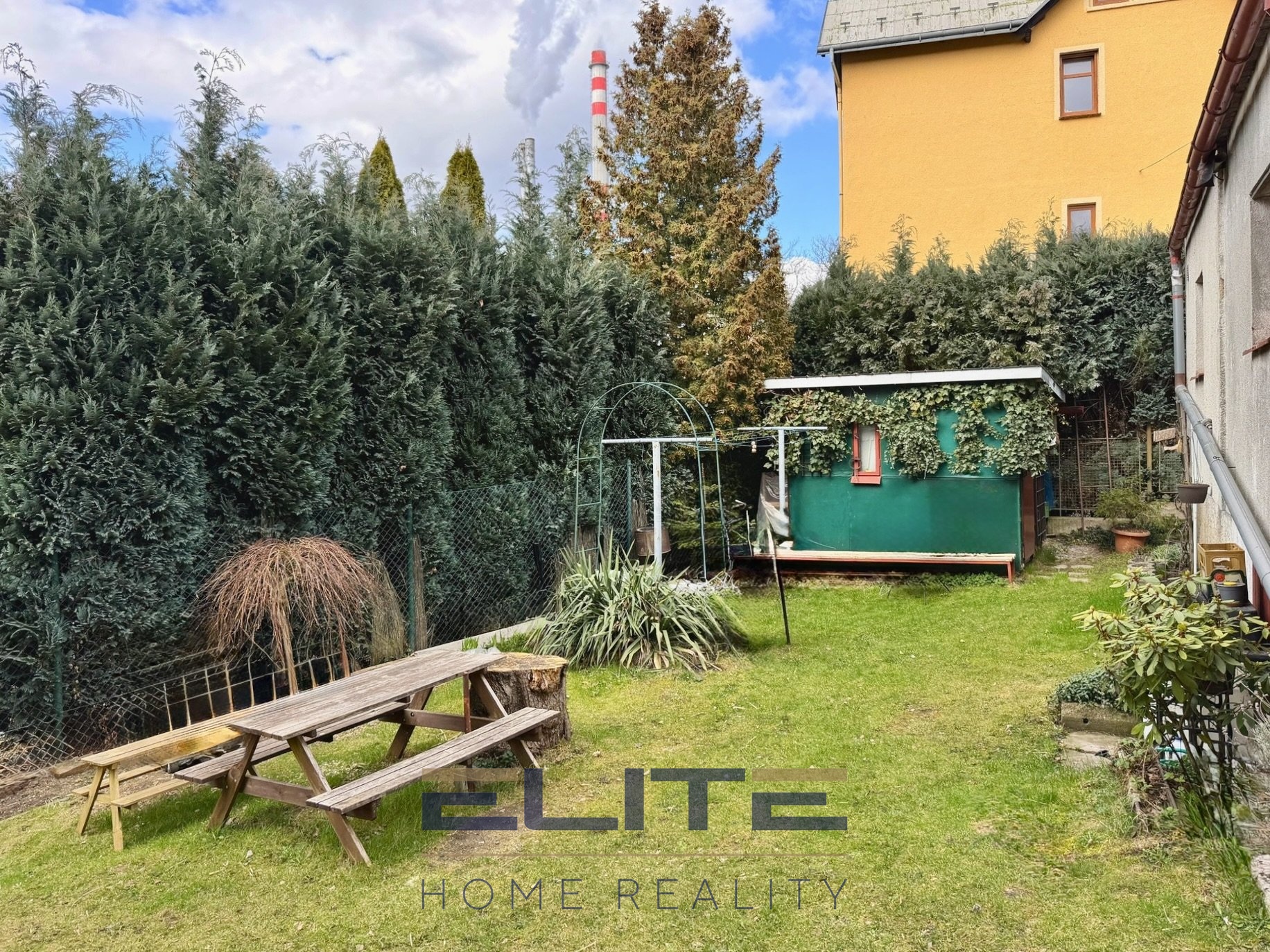 prodej-bytu-3-kk-73-m2-s-terasou-12-m2-a-zahradou-