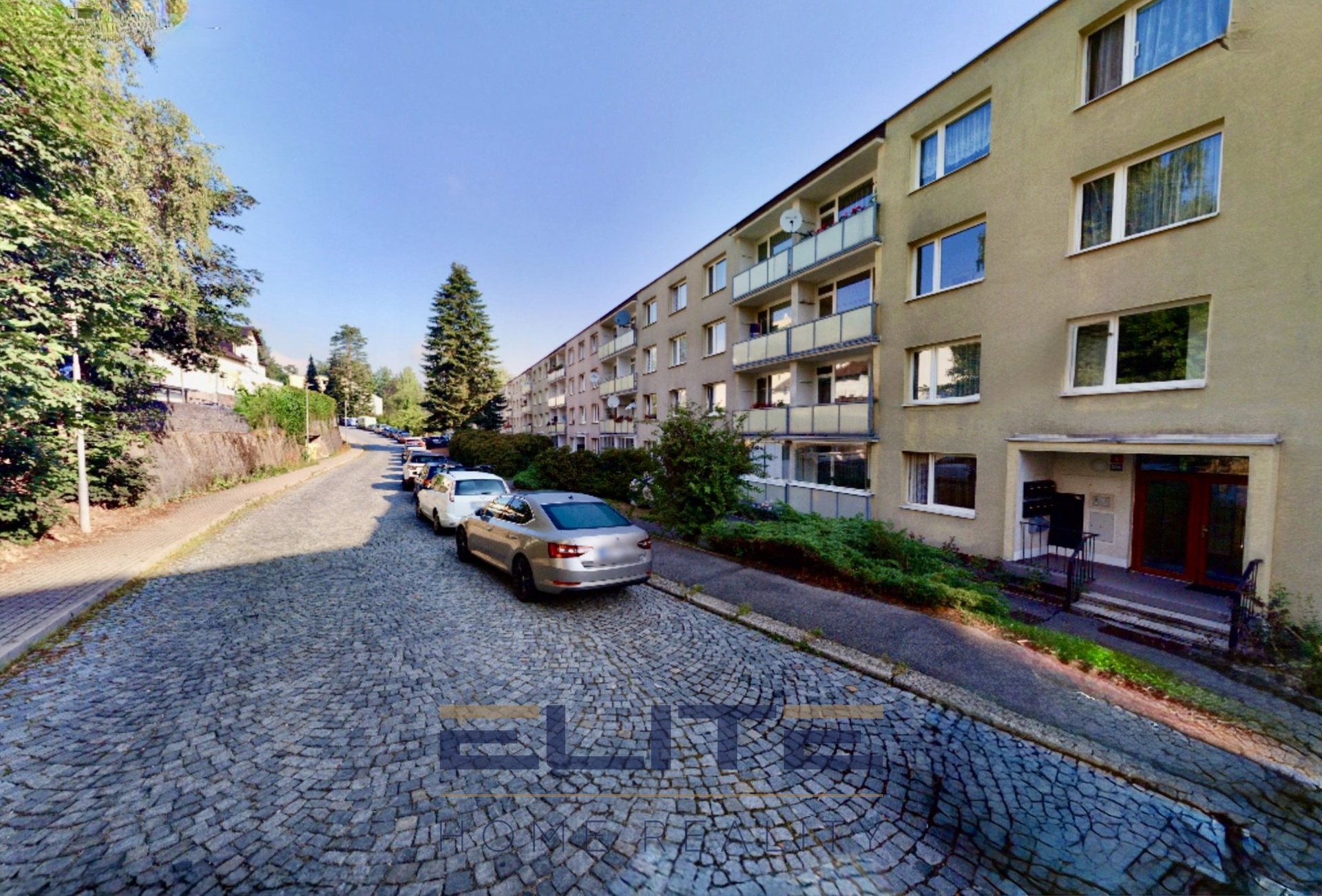 1D495674-2BD6-4453-A3B0-EA0BA2292125_1_201_a