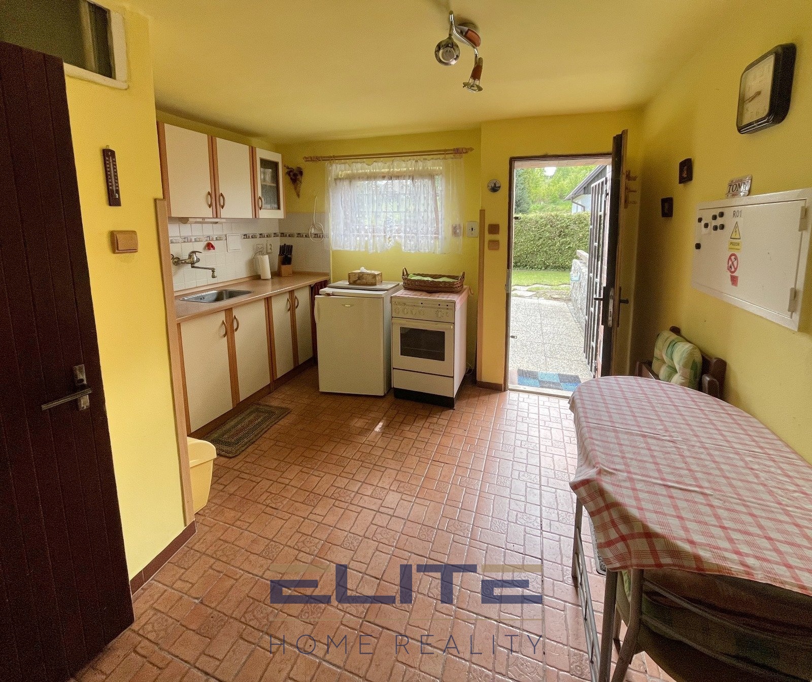 N00027_vstup_kuchyně