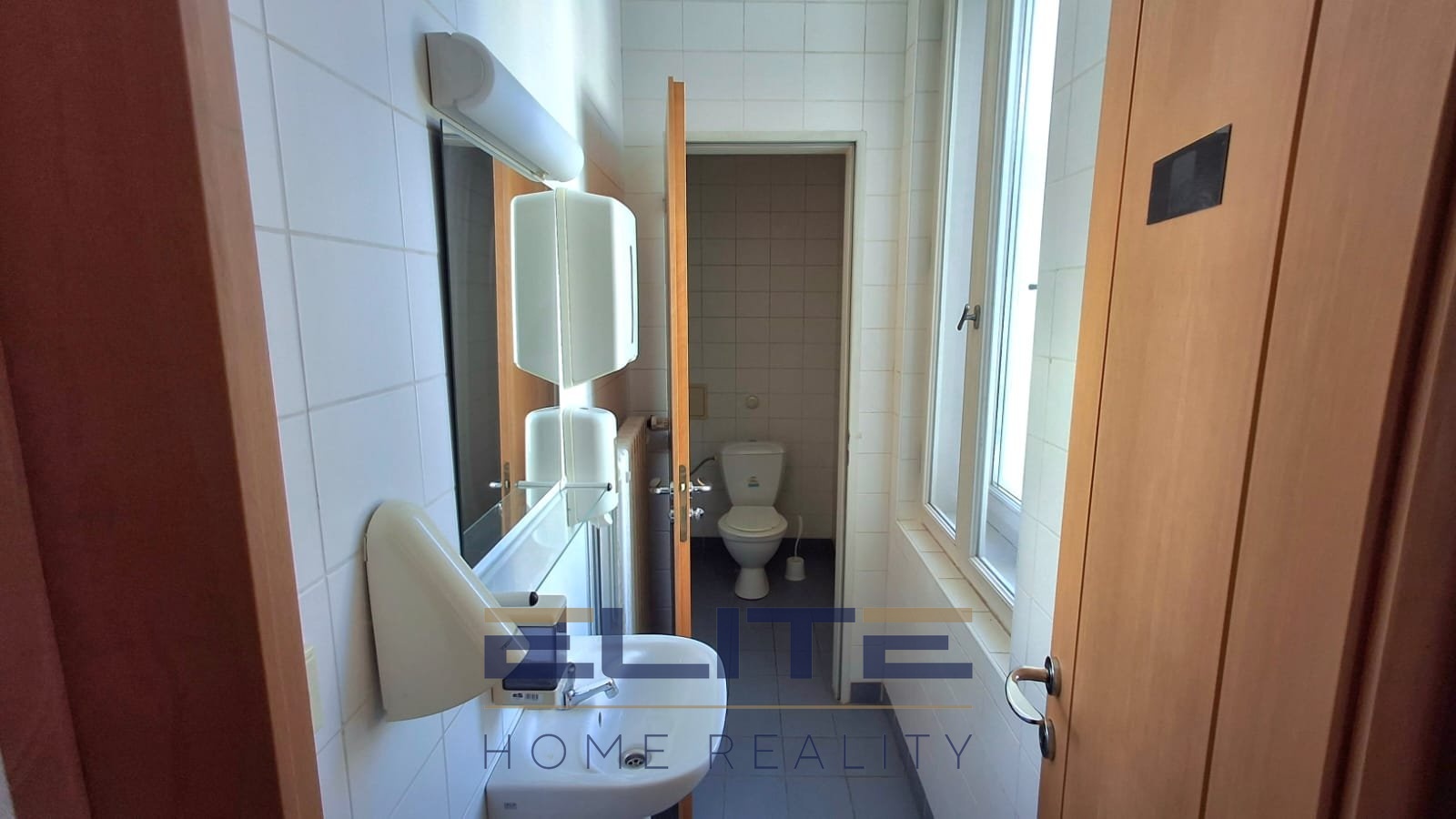 00199_Soc. zařízení