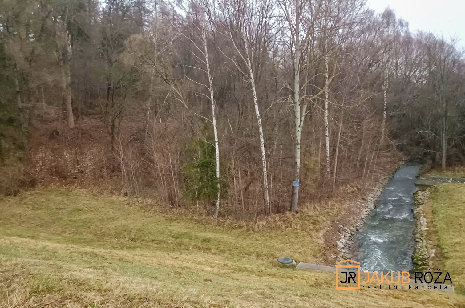 Pohled na pozemky