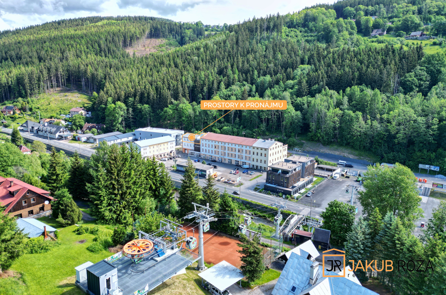 Pohled na areál