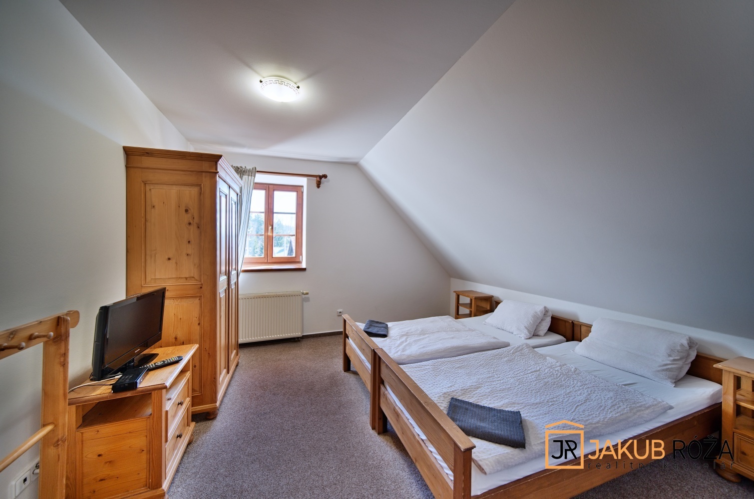 Dvoupokojový apartmán v 2NP
