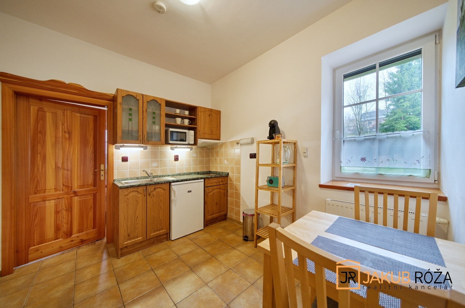 Kuchyň s jídelním koutem