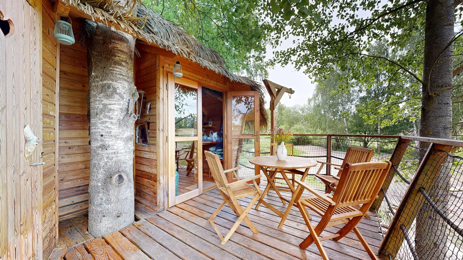 Treehouse-Ceska-Kanada-06082025_211748