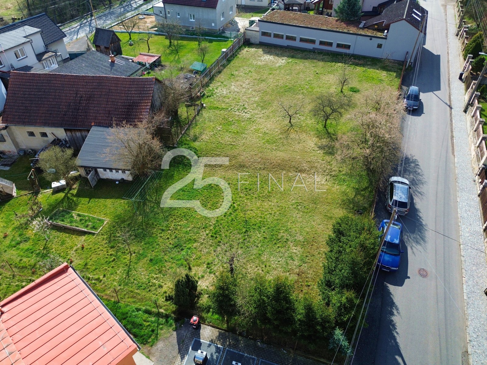 dron zahrada 1.jpg