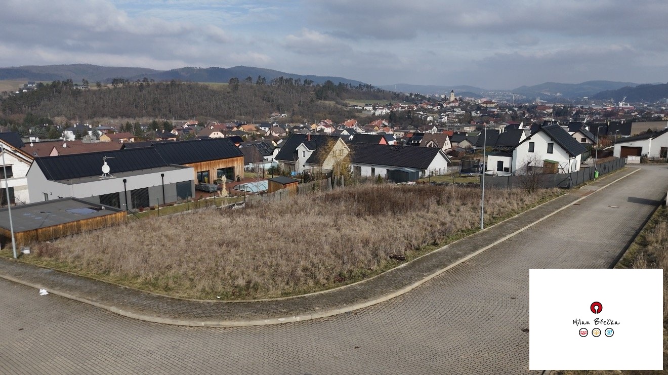 Prodej_pozemku_Kraluv_dvur_Trubin_996m2 (22)