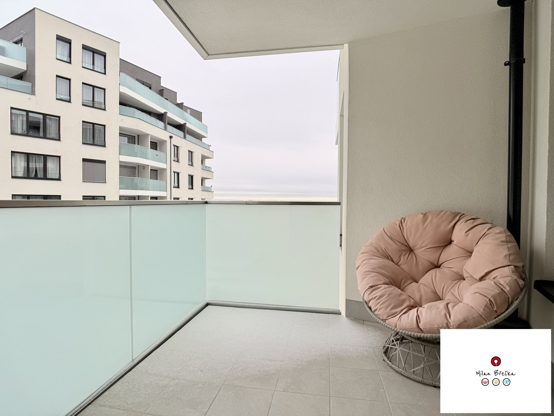 Prodej_bytu_2+kk_Praha_5_Stodulky_Ferrariho (32)