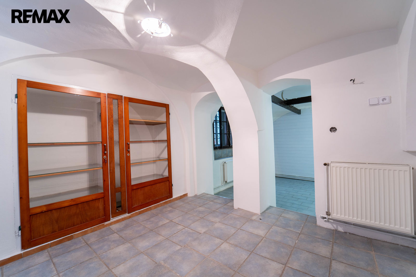 Kancelářské, obchodní nebo skladovací prostory v p