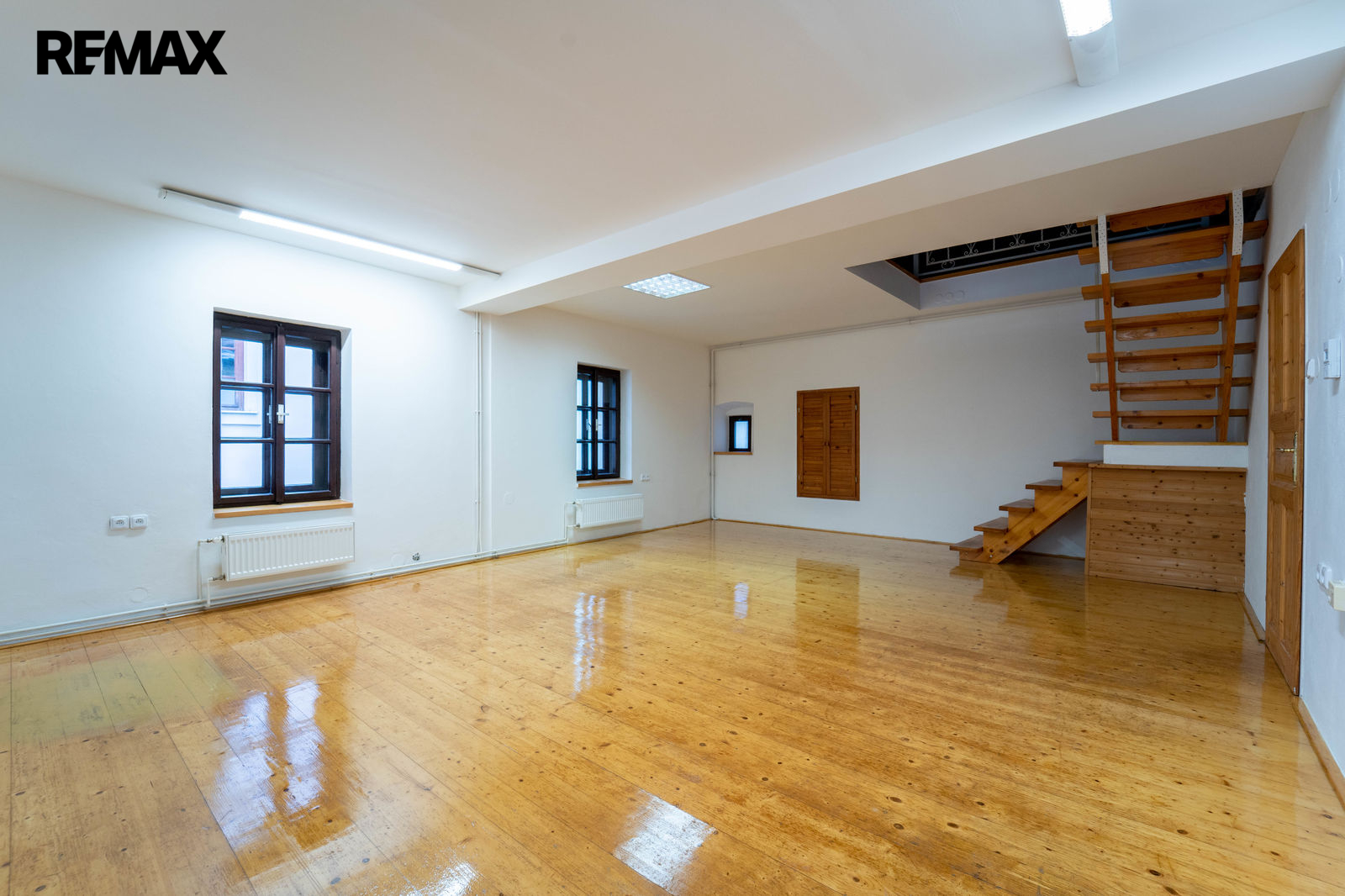 Obytné prostorné patro (2. NP)