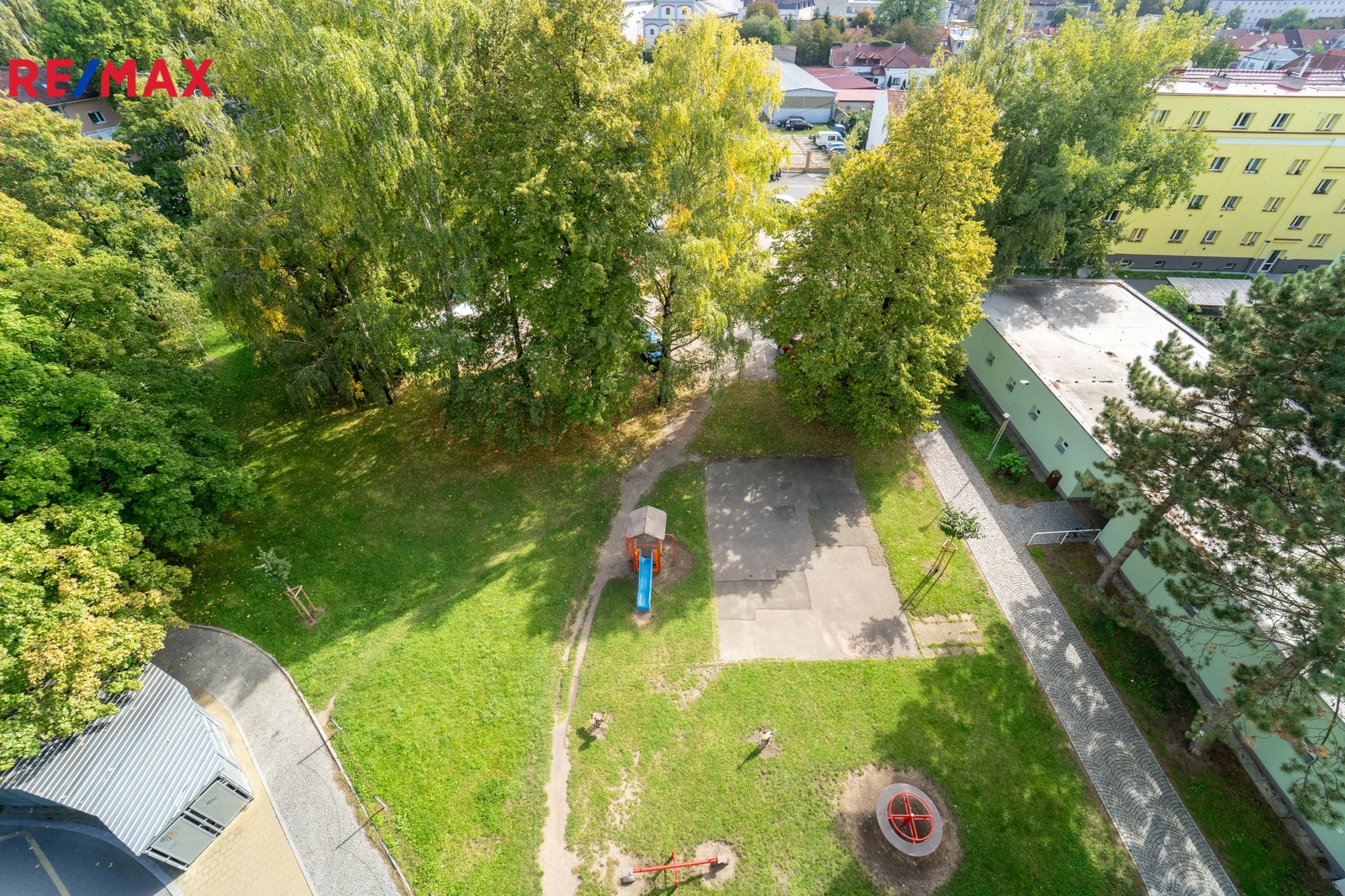Výhled z obývacího pokoje