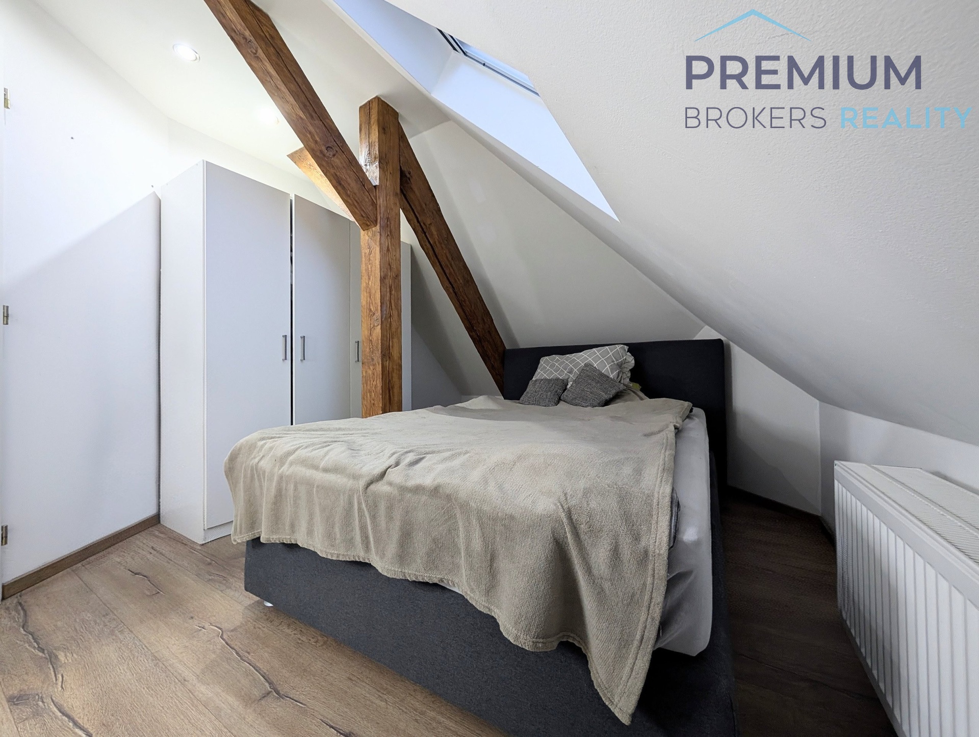 PXL_20251029_155139900.MP~2