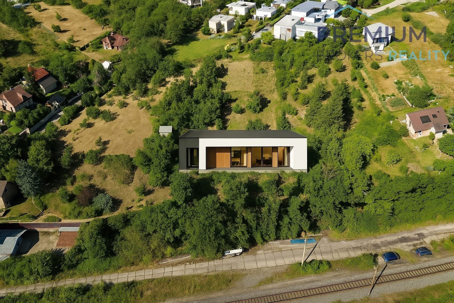 WhatsApp Image 2025-10-20 at 09.41.39 (1)