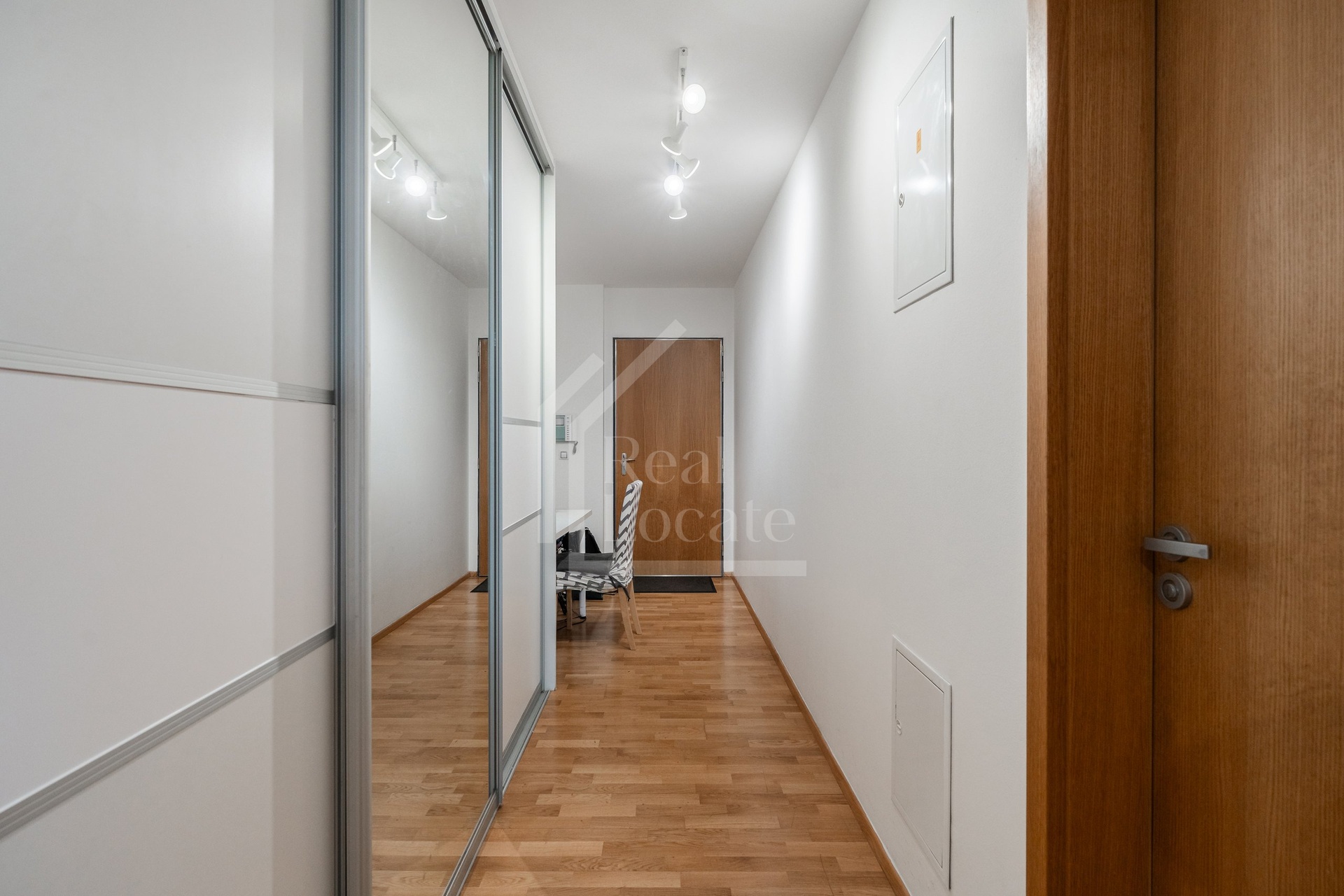 DMA00073-HDR
