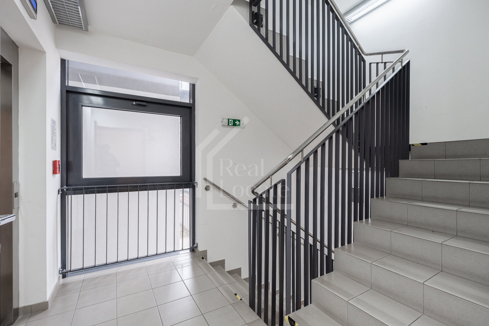 DMA00085-HDR