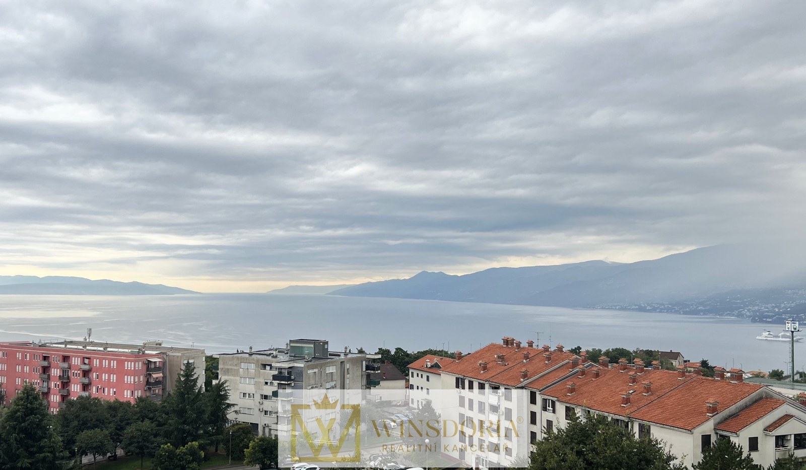 Úchvatný panoramatický výhled na moře