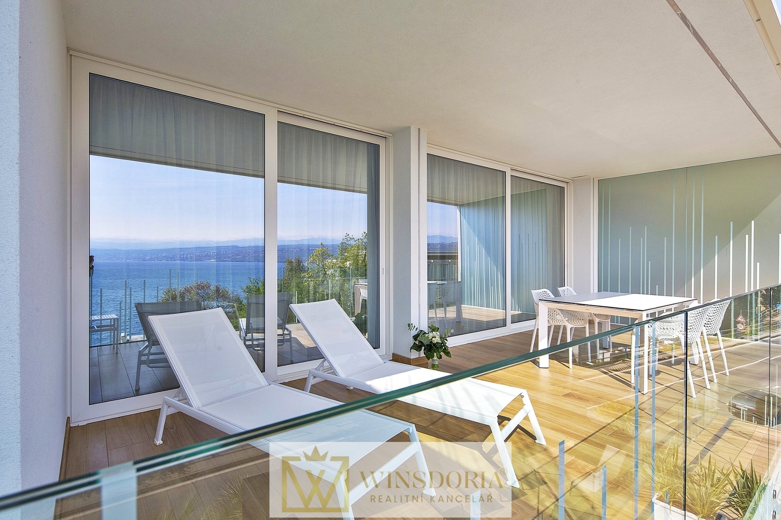 Terasa s úchvatným výhledem na moře