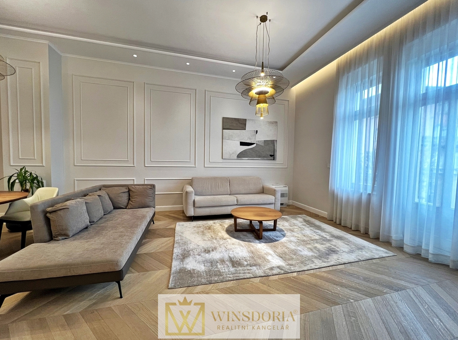 Prostorný a vzdušný obývací pokoj