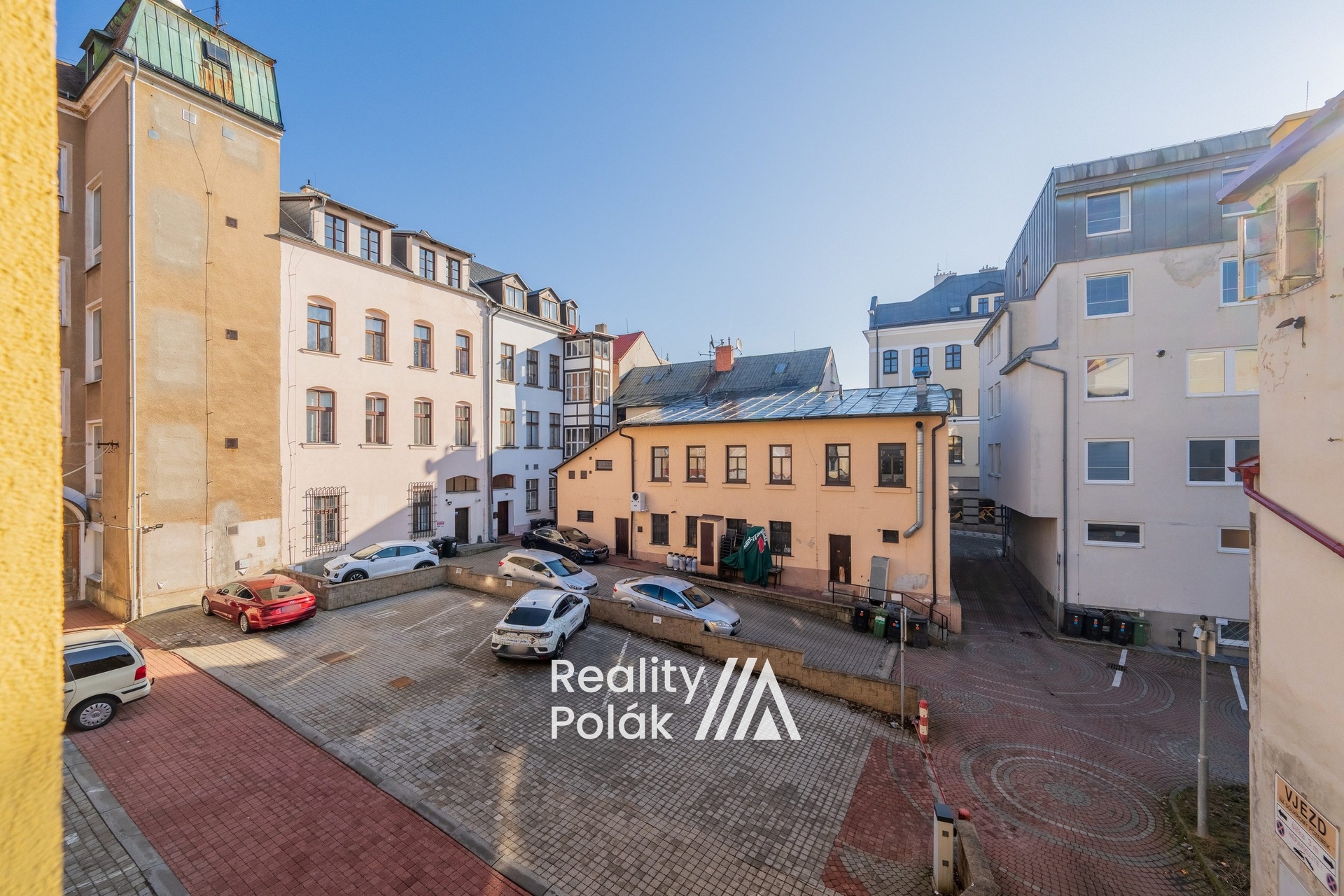 2026-03-04-09-25-21-CZ8_0778