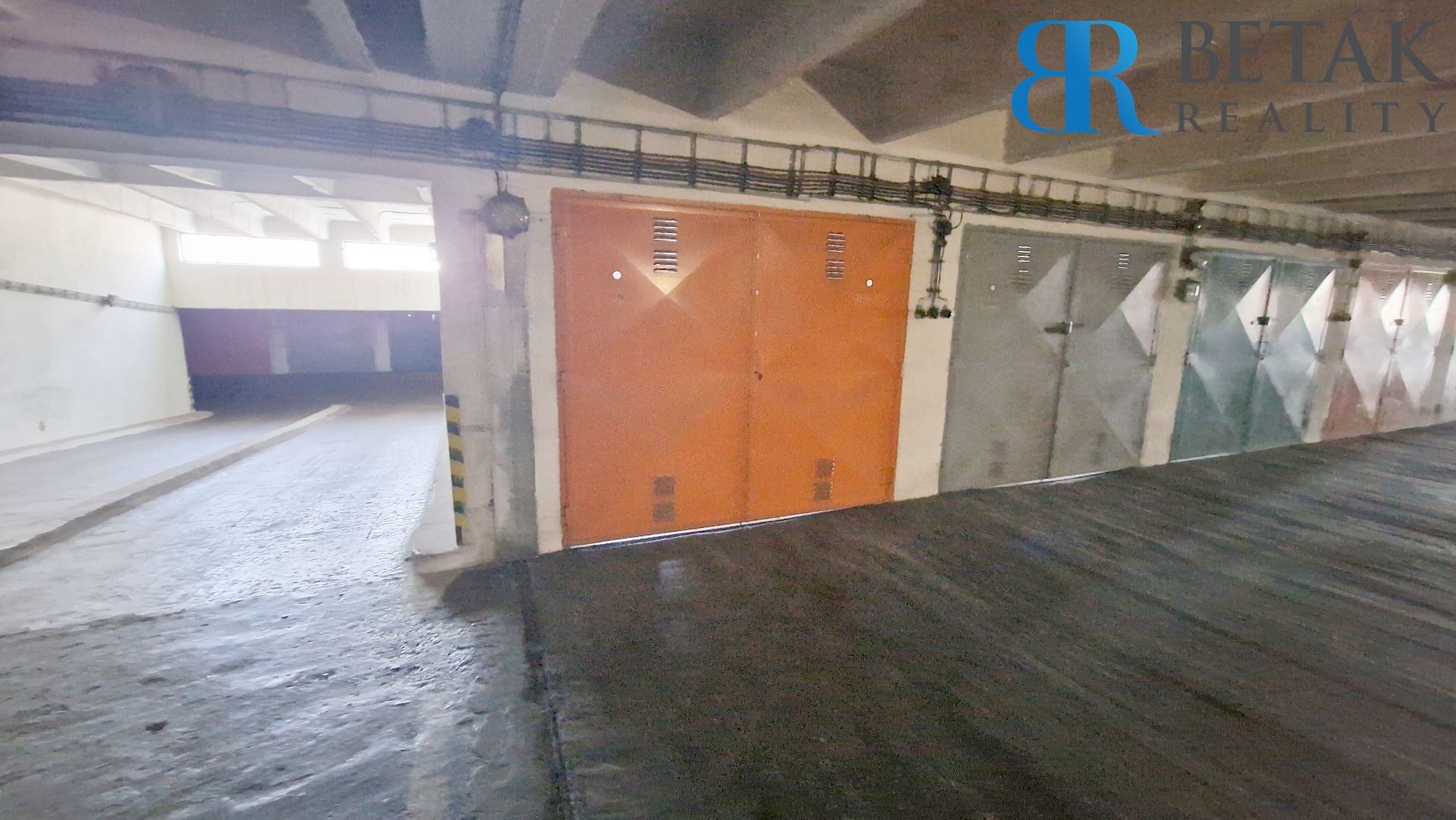 Prodej garáže Přerov, foto 2