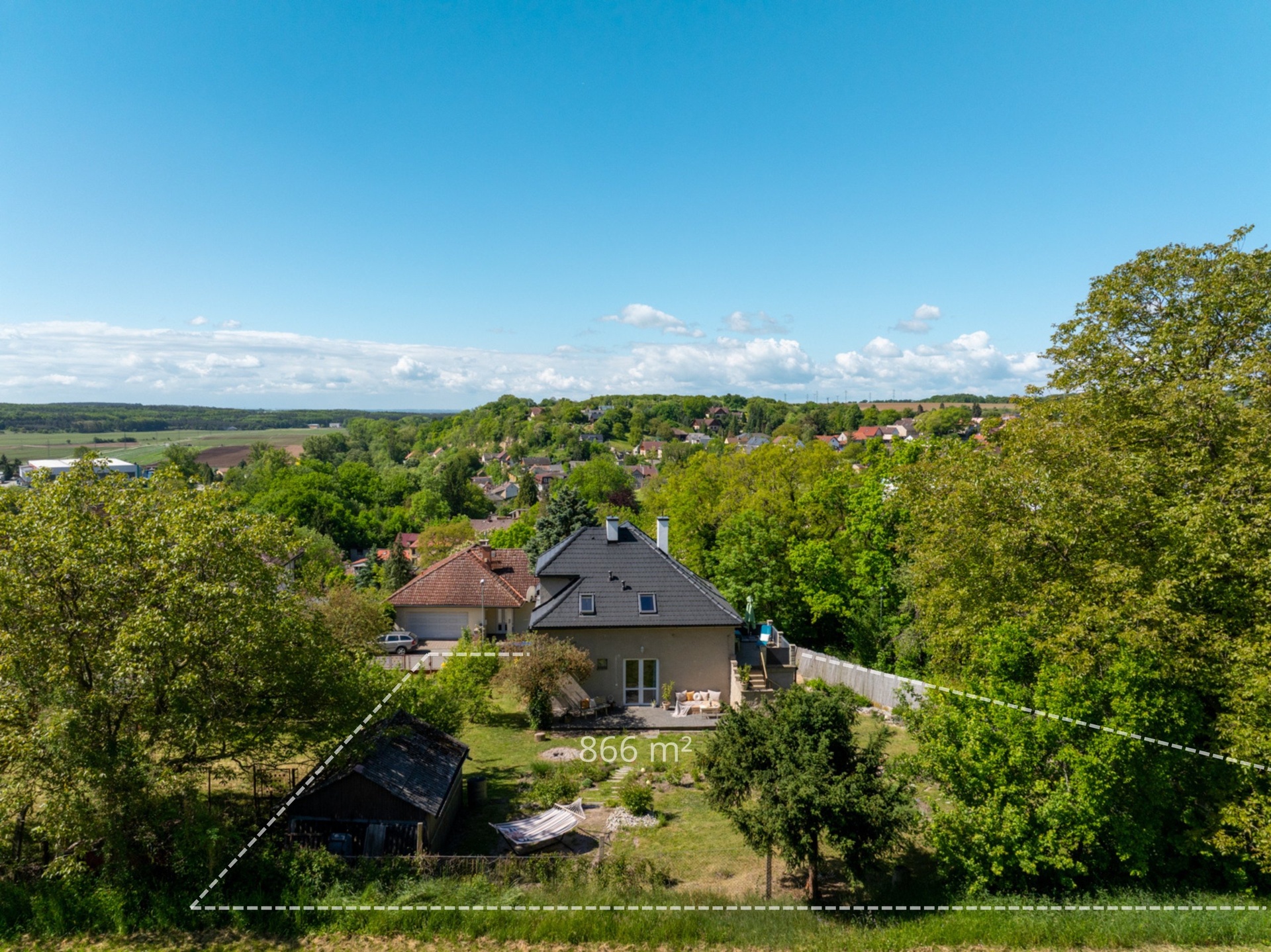 Pohled na dům od zámeckých vinic