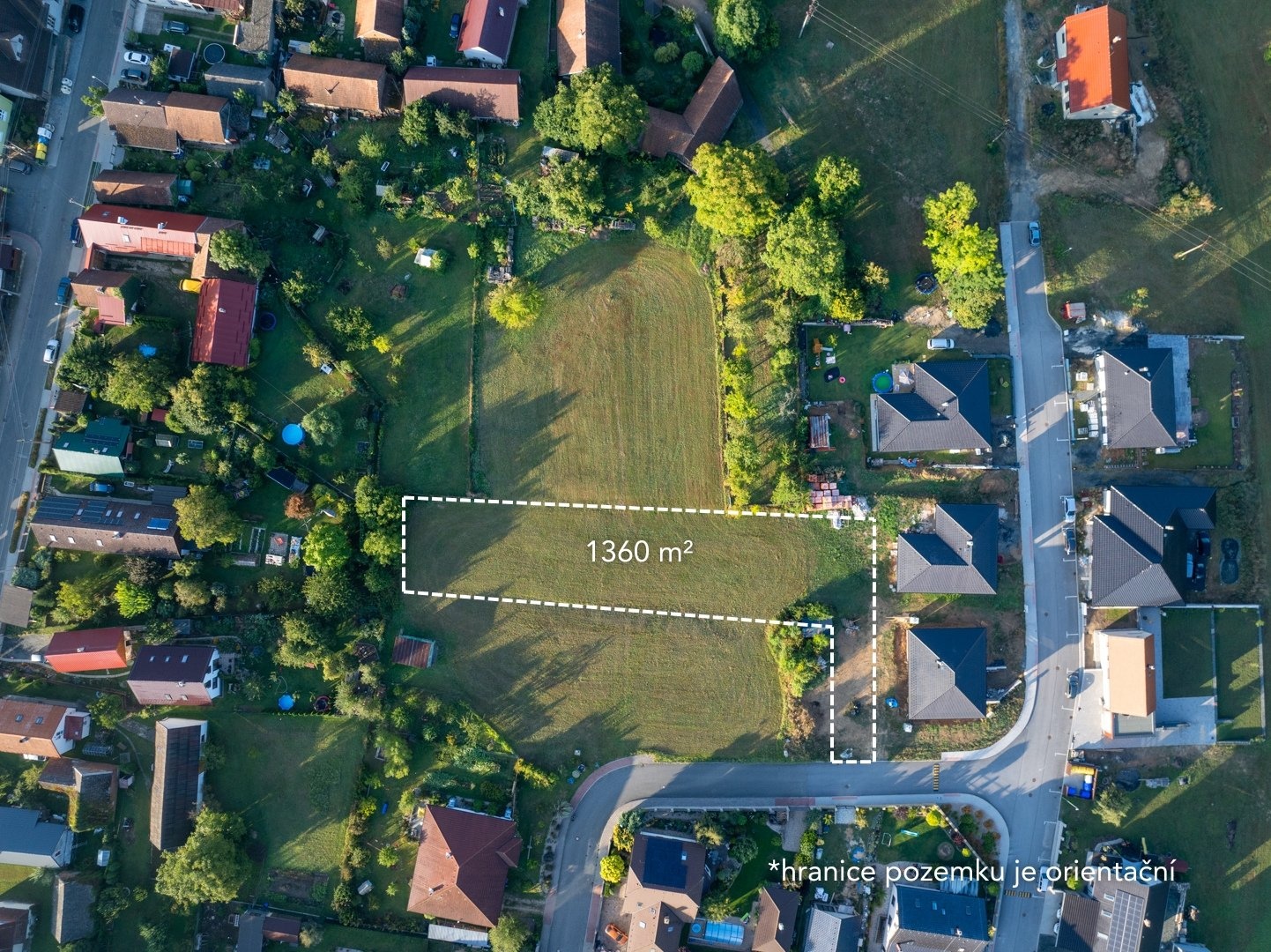Pozemek - pohled svrchu