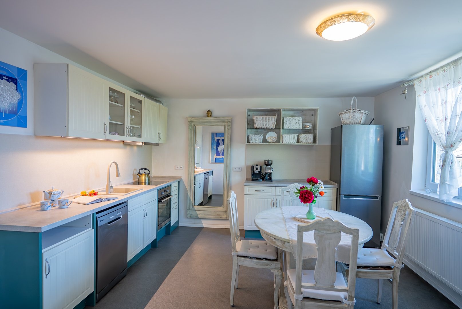 Kuchyně s jídelnou