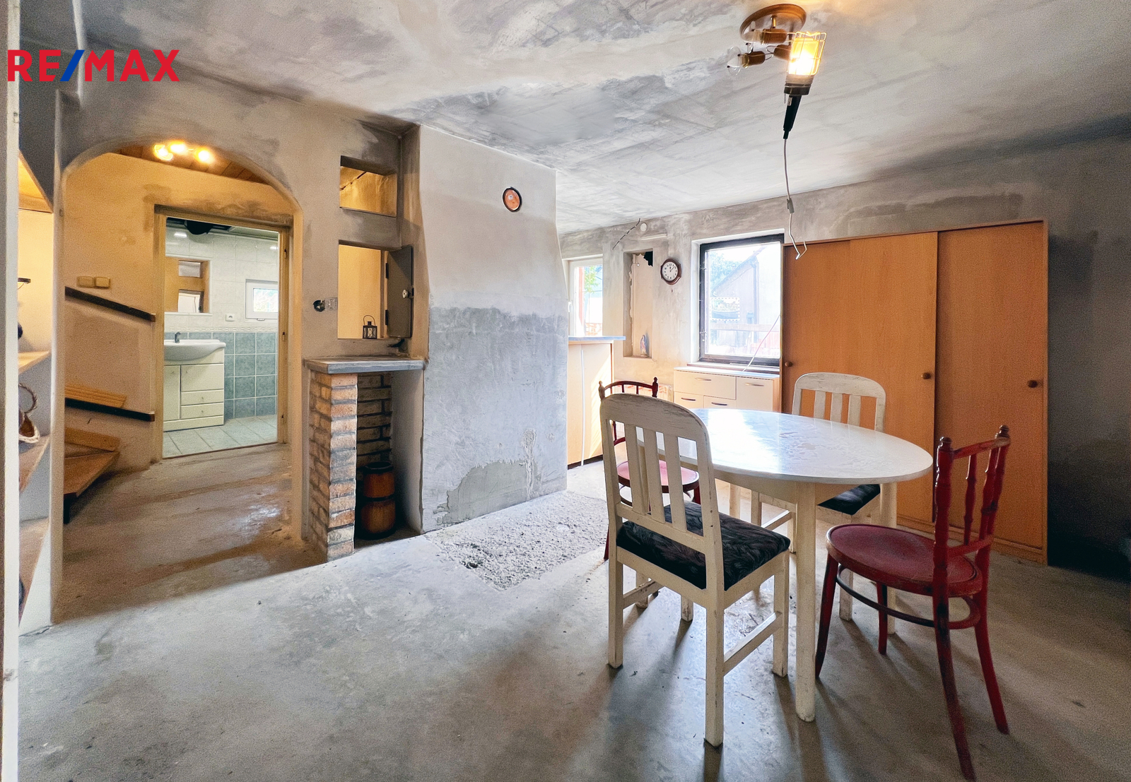 Obývací pokoj s kuchyňským koutem