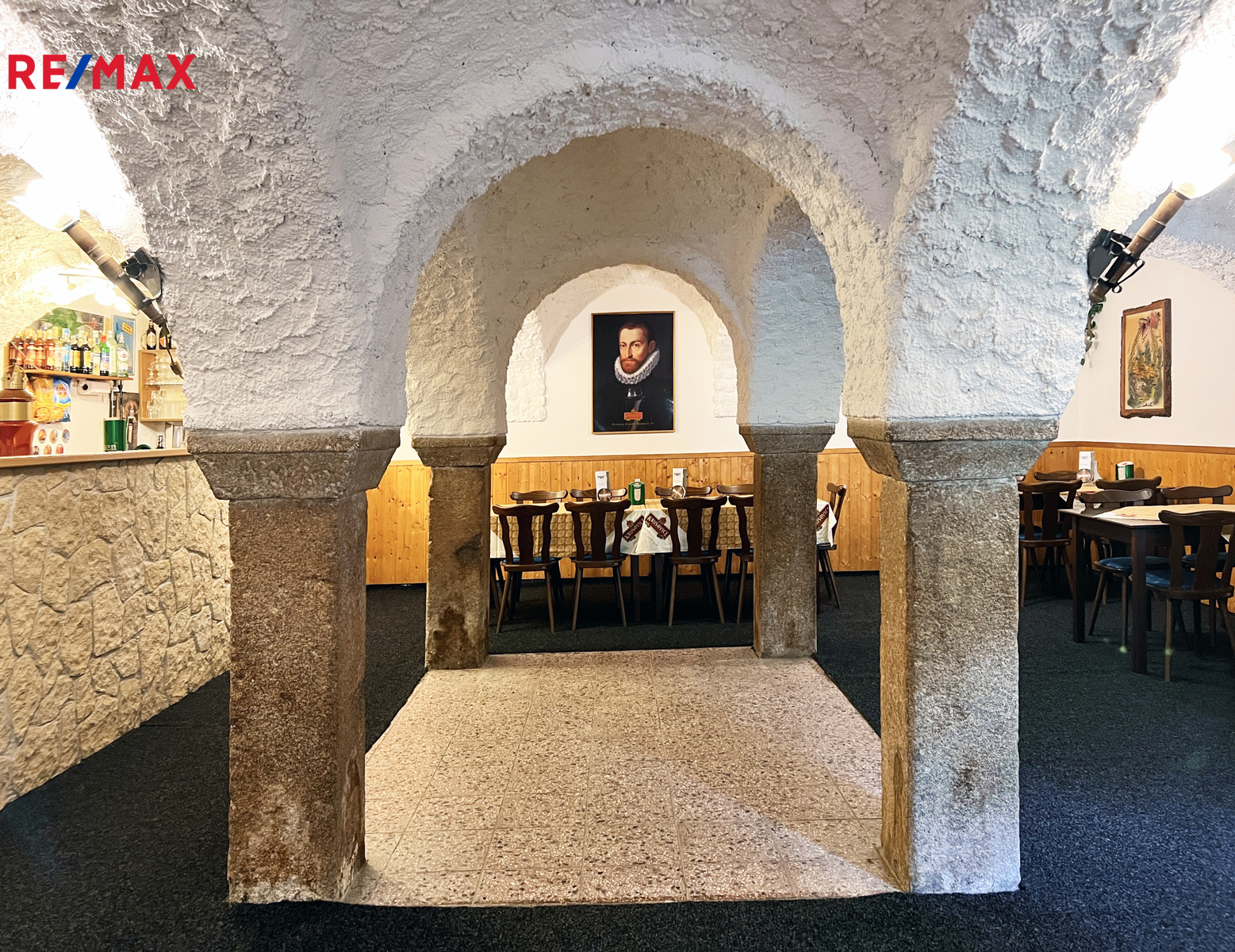 Historické kamenné pilíře