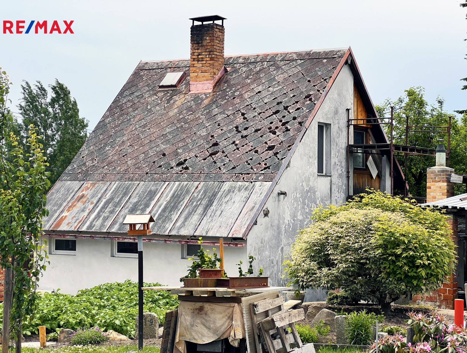 Pohled na dům ze zahrady