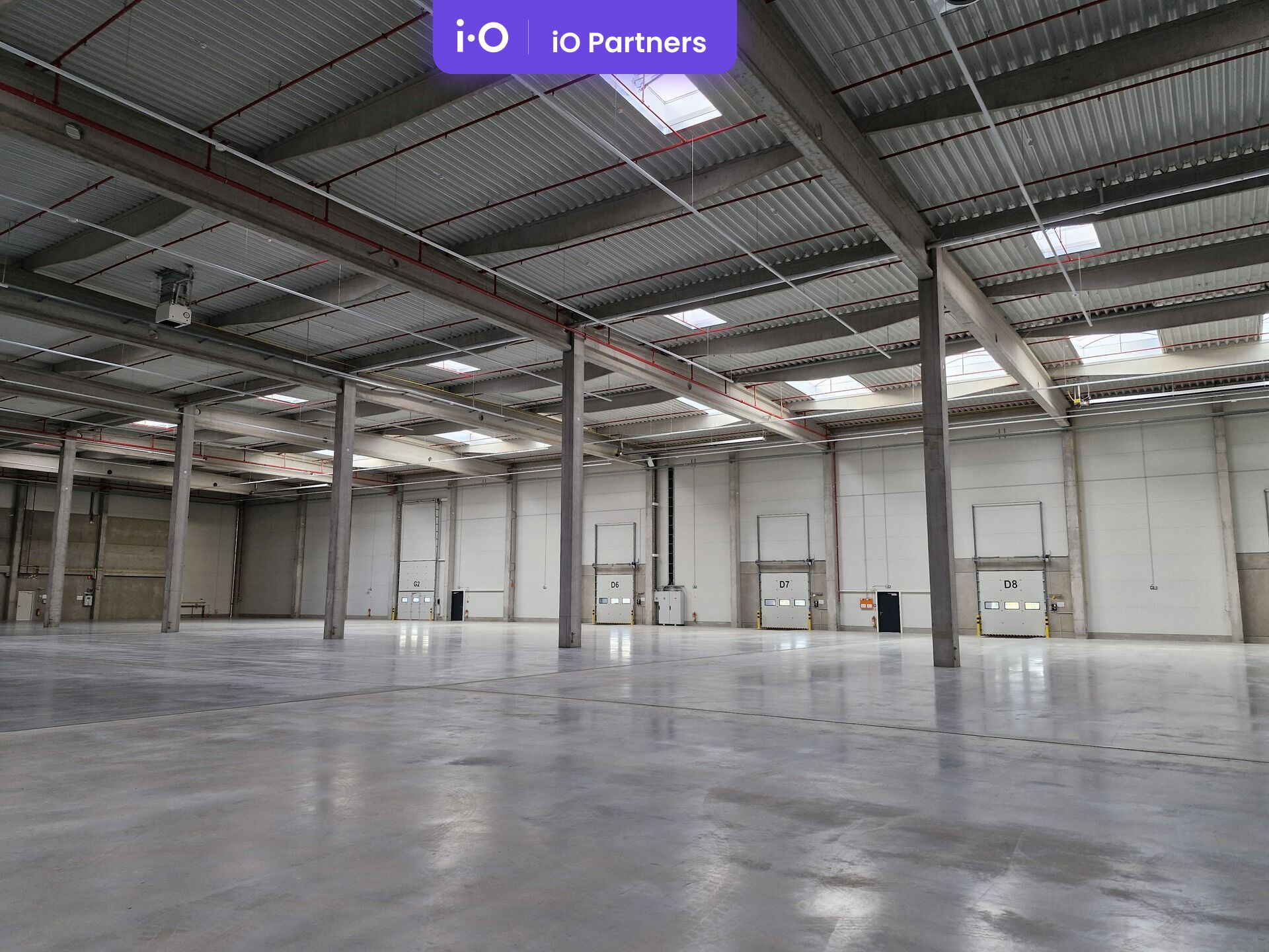 V areálu se taky nachází dvě dobíjecí stanice pro elektro auta