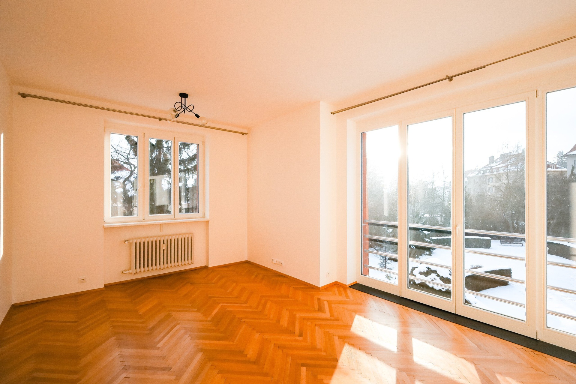 UHA11_výhled na zahradu