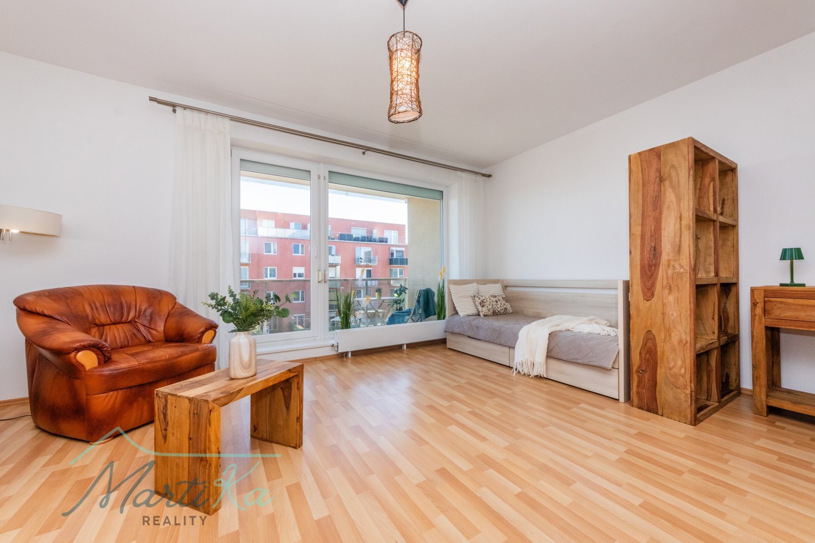 1+kk 31 m&sup2; s balkonem 5 m&sup2; a parkovacím 