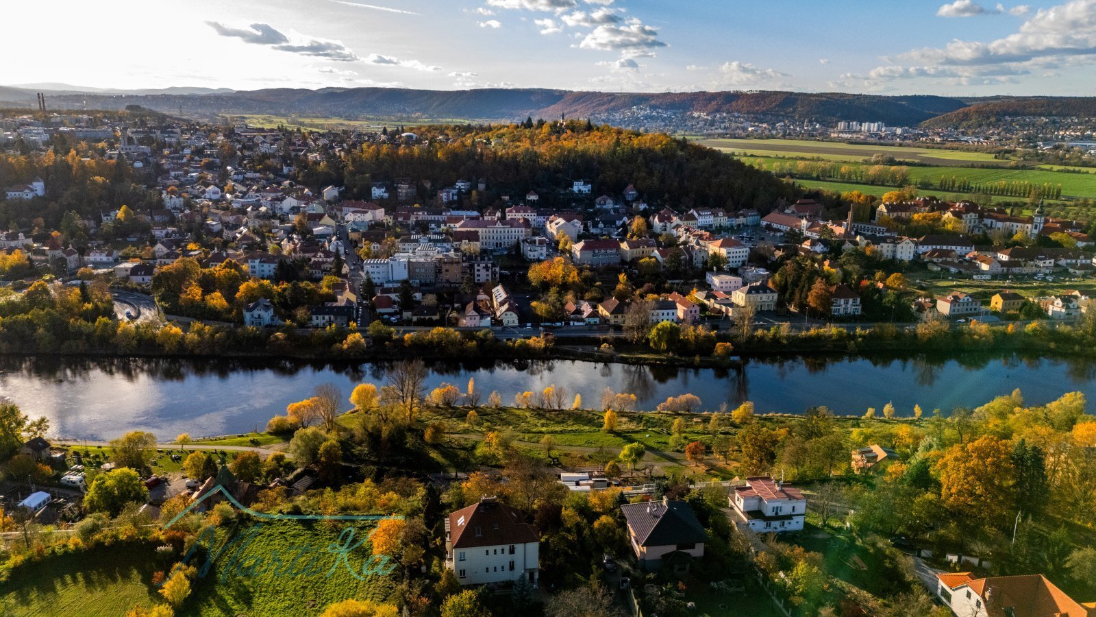 Stavební pozemek 754m2 v Praze - Zbraslav - Závist