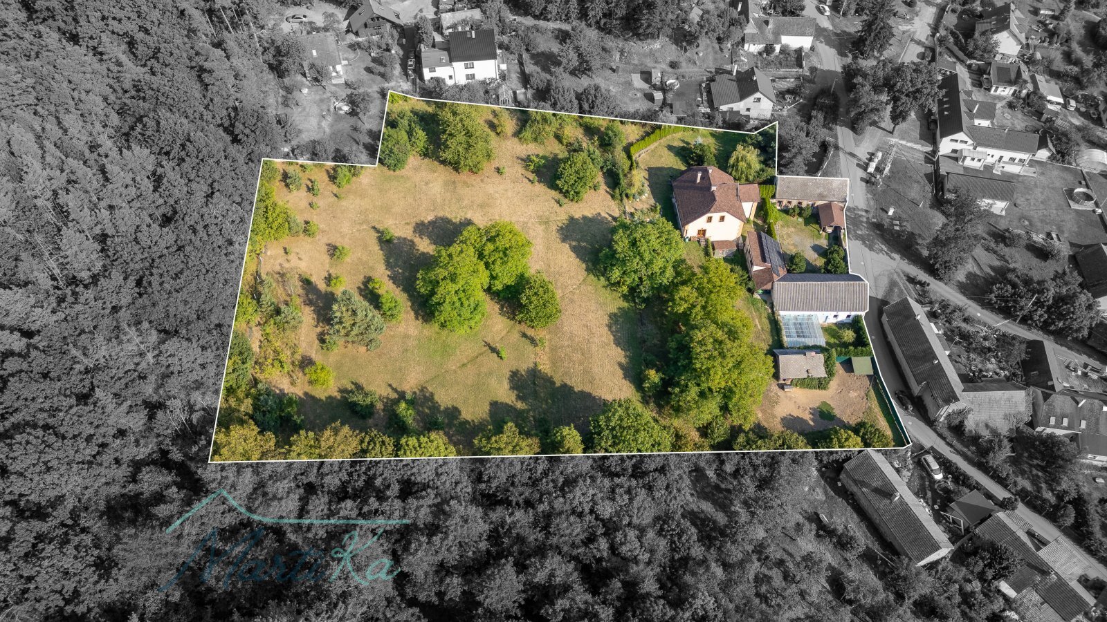 RD Sudovice_výjmečné sídlo_350 m&sup2; na pozemku 