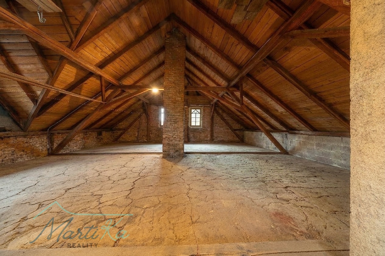 RD Sudovice_výjmečné sídlo_350 m&sup2; na pozemku 