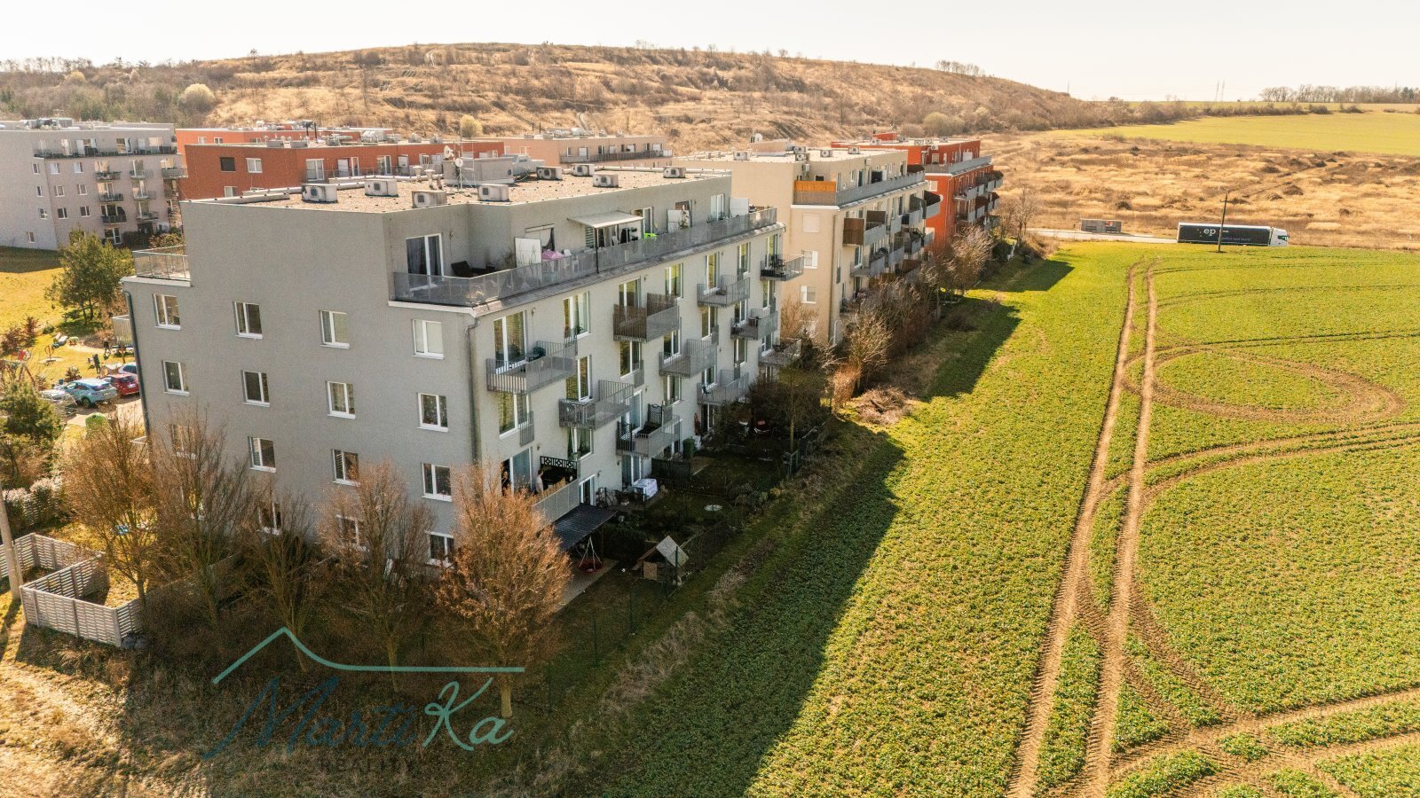 1+kk 31 m&sup2; s balkonem 5 m&sup2; a parkovacím 