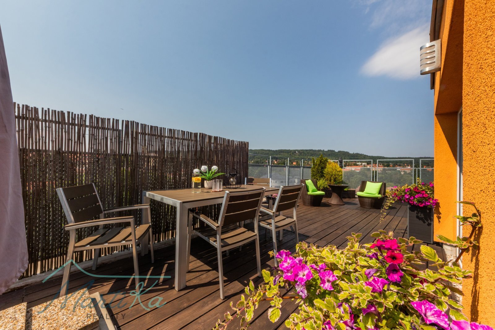 Prodej bytu 4kk, 94m2, 101 m2 terasa Mníšek pod Br