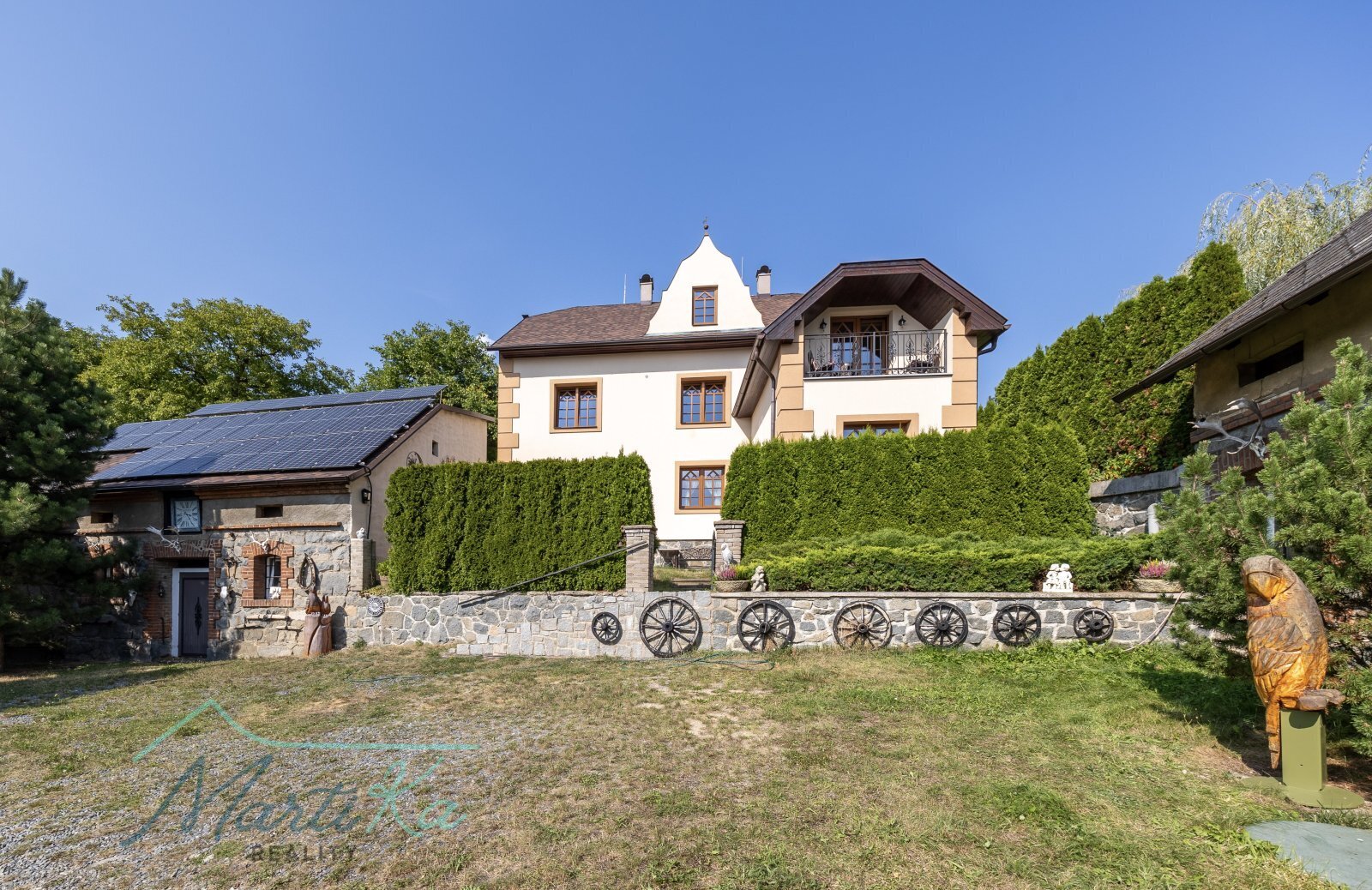 RD Sudovice_výjmečné sídlo_350 m&sup2; na pozemku 