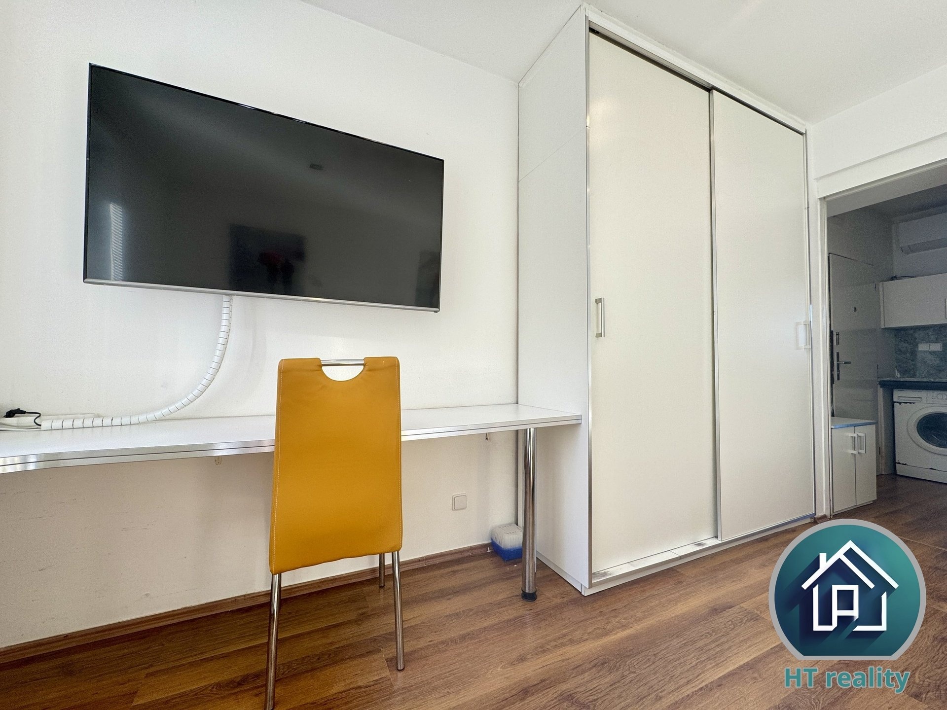 Tom Šulek-Krumlovský makléř