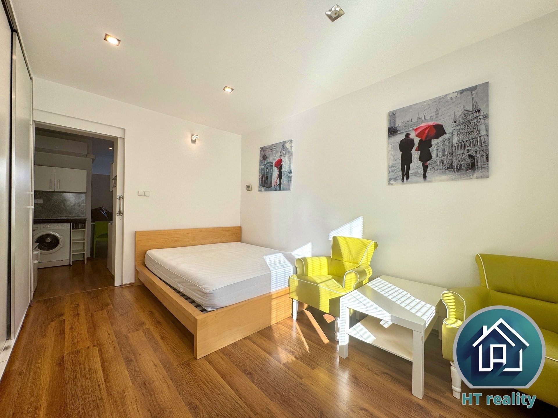 Tom Šulek-Krumlovský makléř